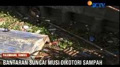 Usai libur Lebaran, bantaran Sungai Musi masih dikotori dengan berbagai jenis limbah rumah tangga, dan gulma eceng gondok.