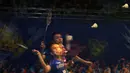 Aksi Hendra Setiawan yang melakukan smash kearah  lawannya pada laga Indonesia Open 2016 di Istrora Senayan, Jakarta, Rabu (1/6/2016). (Bola.com/Nicklas Hanoatubun)