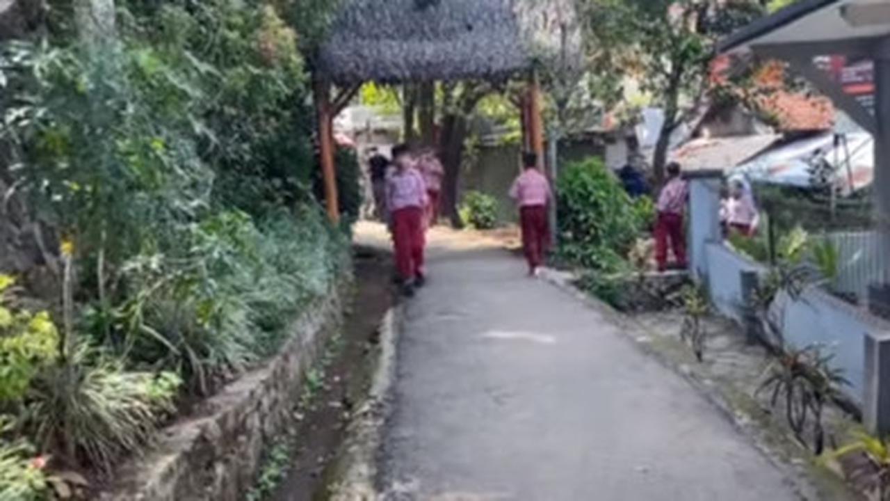 Warga Kampung Adat Cireundeu Tidak Makan Nasi Puluhan Tahun, Alasannya Mengejutkan