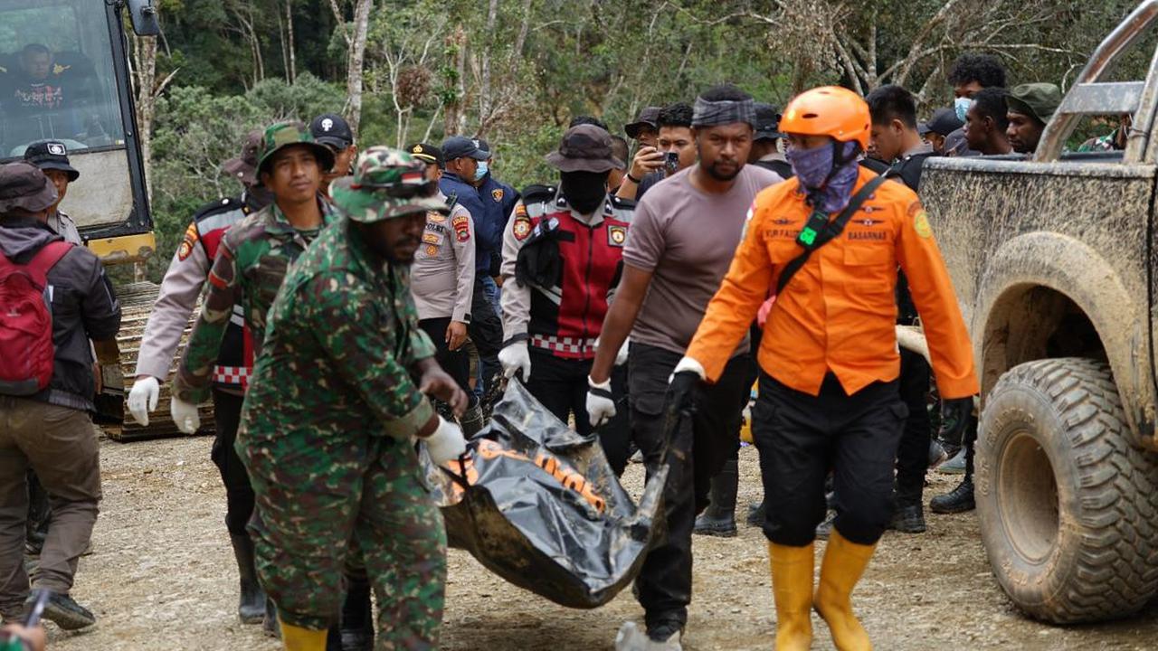 VIDEO: Perjuangan Tim Gabungan Temukan 10 Korban Meninggal Musibah Banjir Bandang Papua Barat