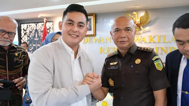Anggota Komite I DPD RI, Muhammad Hidayattollah atau Dayat El (kiri) bersama Jaksa Agung Muda Intelijen (Jamintel) Reda Manthovani (Istimewa)