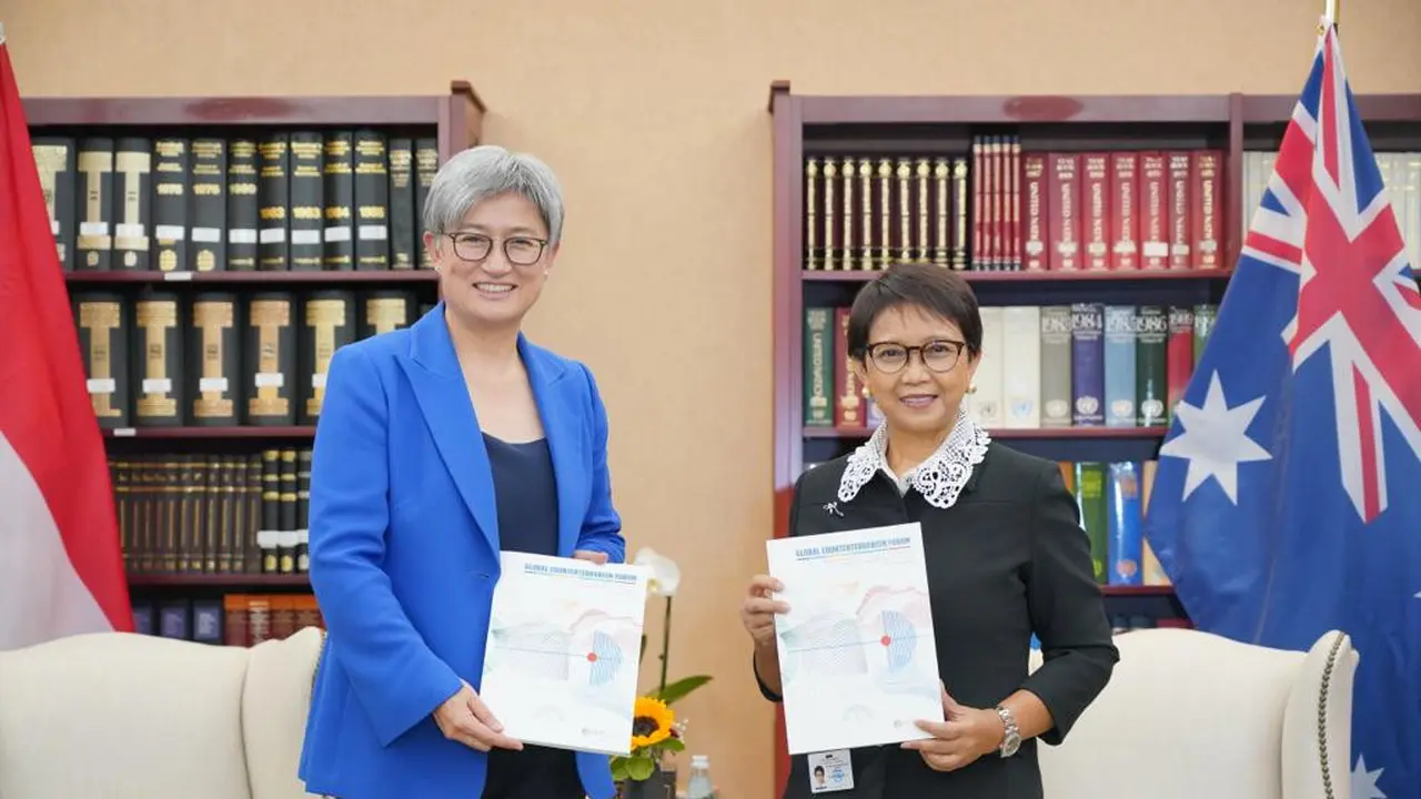 Menlu Retno Marsudi bertemu empat mata dengan Menlu Australia, Penny Wong, di sela-sela rangkaian Sidang ke-77 Majelis Umum PBB di New York (20/09/2022). (Dok: Kemlu RI)