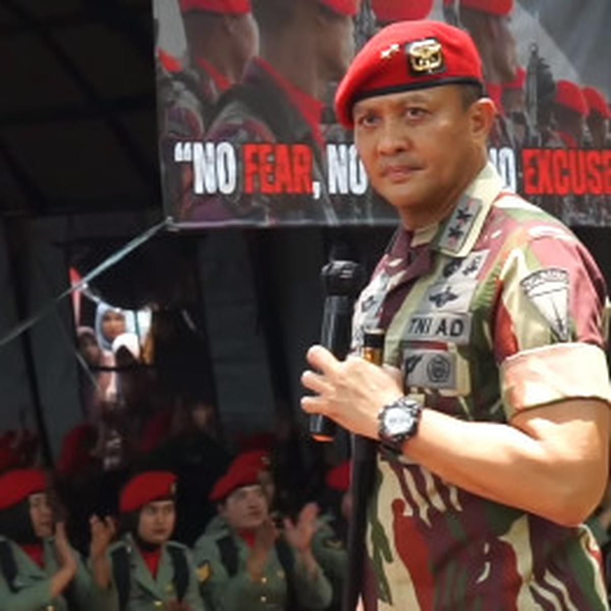 Momen Mayjen Djon Afriandi Bakar Semangat Prajurit,