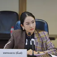 Paetongtarn Shinawatra baru saja resmi dilantik menjadi Perdana Menteri Thailand yang baru. Menariknya, ia menjadi perdana menteri termuda Thailand yang pernah ada, karena terpilih saat ia berusia 37 tahun. [Foto: Instagram/ingshin21]