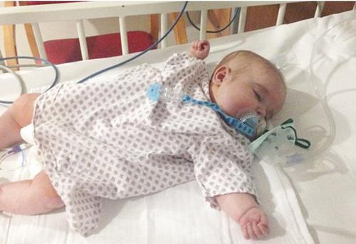 Jack terbaring di rumah sakit selama 5 bulan penuh | Photo: Copyright metro.co.uk