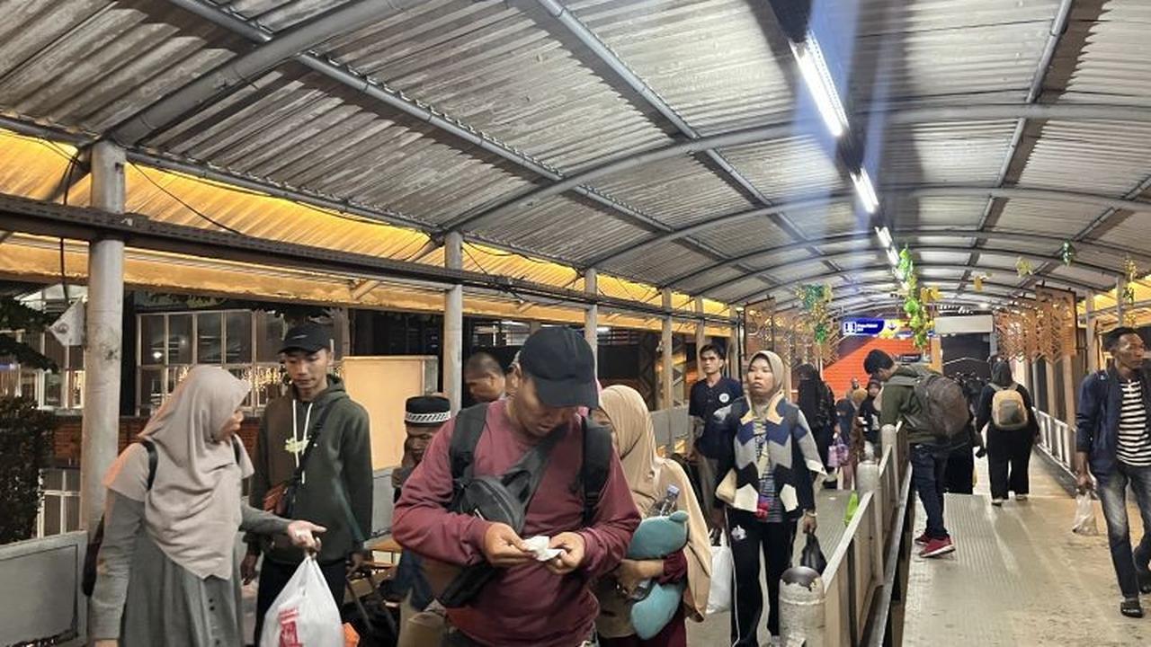 Pelabuhan Bakauheni Masih Padat Pemilir di Puncak Arus Balik Lebaran 2026 Gelombang Kedua