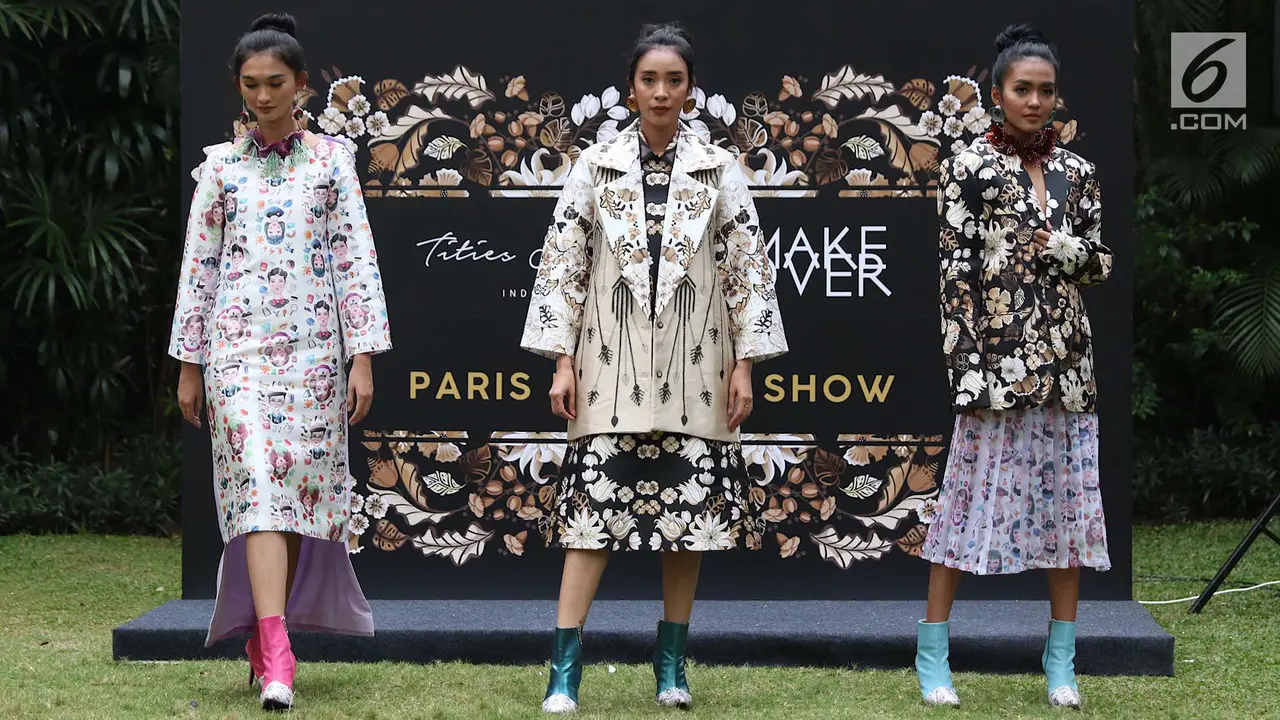 Akan ke Paris, Tities Sapoetra Pamerkan Busana Rancangannya