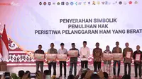 Presiden Joko Widodo atau Jokowi memulai kick off program pemulihan kepada korban pelanggaran HAM berat masa lalu di Indonesia. Kegiatan digelar di Pidie, Aceh, Selasa (27/6/2023). (Tangkapan layar Youtube Sekretariat Presiden)