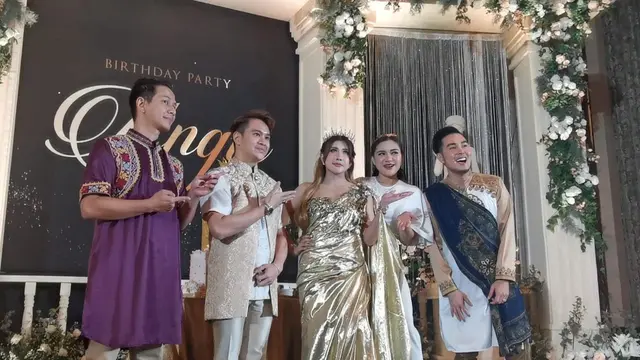 Delon Thamrin dan Vicky Shu