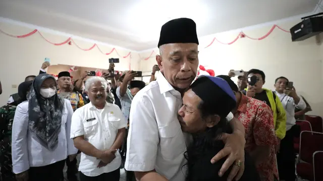 Santunan Senilai Rp62 Juta Disalurkan Wamensos untuk Korban Tewas Ambruknya Majelis Taklim di Bogor