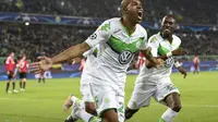Bek Wolfsburg, Naldo setelah jebol gawang Manchester United (Reuters/Liputan6.com)