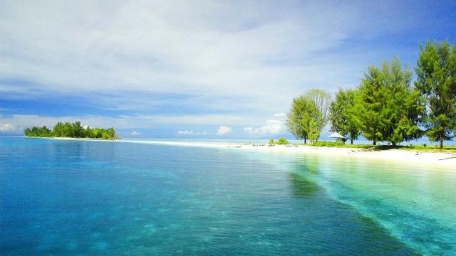 Pulau Dodola Surga Tersembunyi dari Morotai Maluku Utara