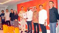 Partai Solidaritas Indonesia (PSI) menyerahkan Surat Keterangan (SK) Rekomendasi Calon Bupati dan Calon Wakil Bupati Paniai, Papua Tengah, atas nama Hanok Herison Pegiai dan Hengki Kudiai (Istimewa)