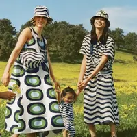 Koleksi UNIQLO x marimekko Summer 2024 hadir dengan motif yang playful dan cerah, edisi terbatas. (Foto: Instagram/@uniqloindonesia)