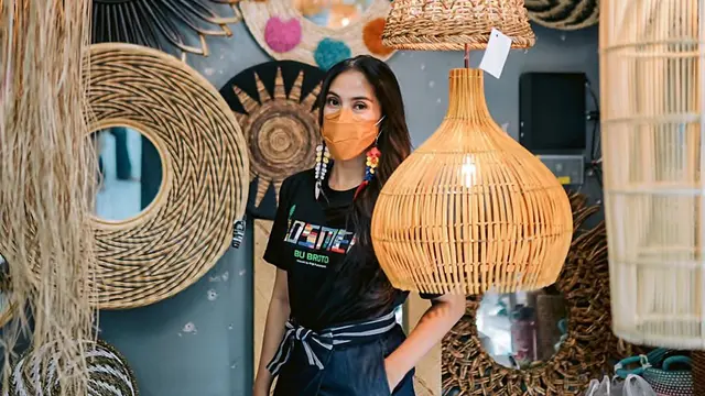 Foto: Momen Liburan Maudy Koesnaedi ke Jogja Bersama Sahabat, Dari Naik Jeep Hingga Tempat Oleh-Oleh