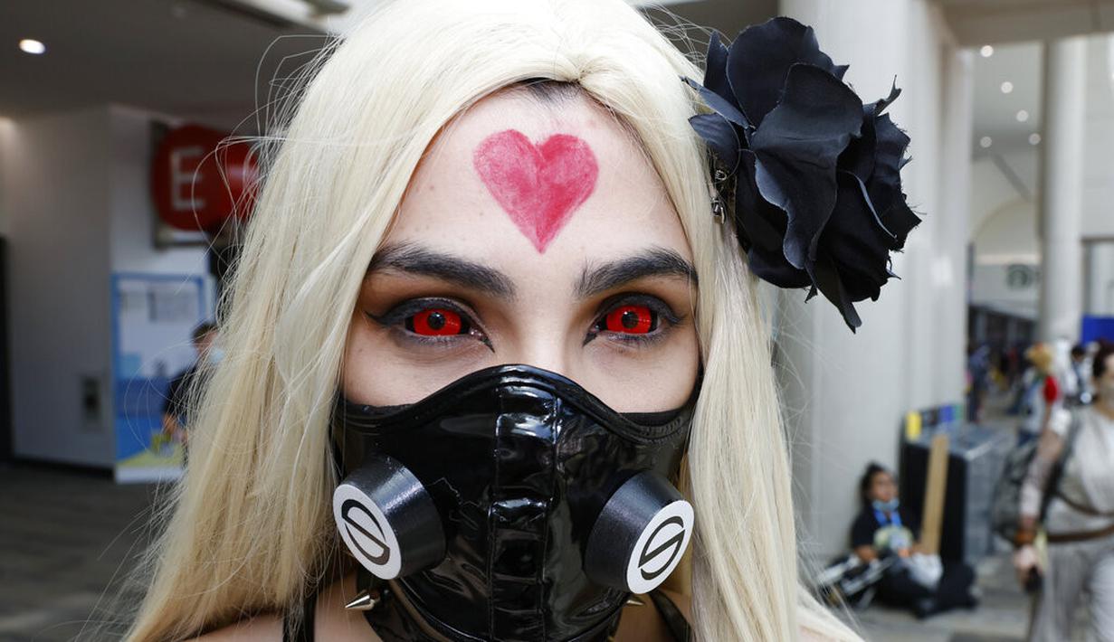 Cosplayer di Comic-Con San Diego tampil dengan dandanan sebagai Do-S dari One Punch Man. (Foto: Christy Radecic/Invision/AP)