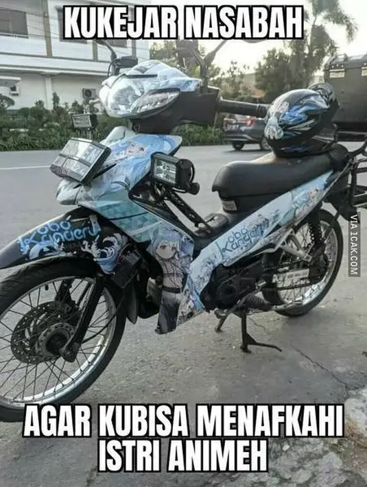 Rela mengejar nasabah untuk menafkahi istri, tapi yang ini istrinya agak lain. (Source: 1cak.com)