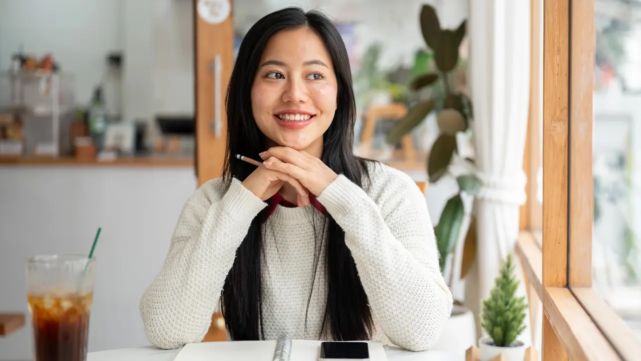 wanita oktober sisi menarik
