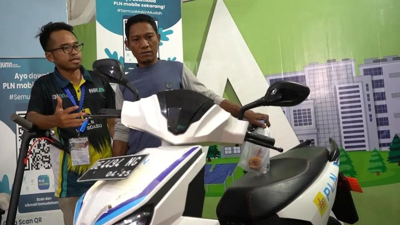 PT PLN (Persero) turut meramaikan gelaran Sail Tidore Expo 2022 yang digelar pada 24-29 November 2022 dengan memamerkan kendaraan listrik. (Dok PLN)