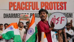 Menteri Pendidikan India Mundur Usai Didemo Gerakan Kecoak