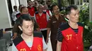 Terdakwa kasus penyeludupan 1 ton sabu asal Taiwan usai menjalani sidang tuntutan di Pengadilan Negeri Jakarta Selatan, Rabu (7/3). Sidang kembali ditunda karena Jaksa Penuntut Umum (JPU) belum selesai menyusun tuntutan. (Liputan6.com/Immanuel Antonius)