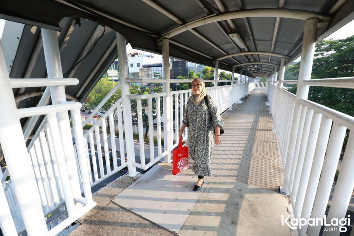 Potret Jembatan Penyebrangan Daan Mogot yang Tangganya Dicuri Kini Sudah Diperbaiki, Sudah Aman Digunakan