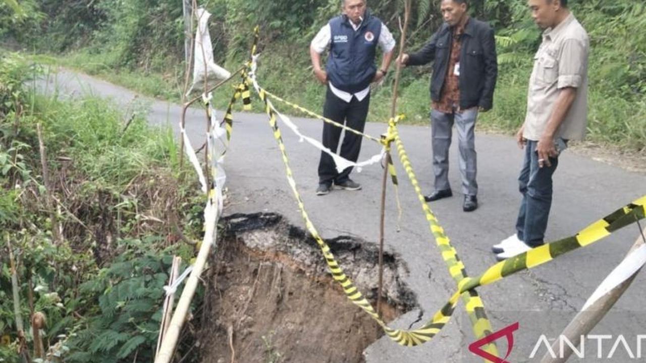 Jalan Longsor Muara Enim Ancam Akses Empat Desa, BPBD Ambil Langkah Cepat