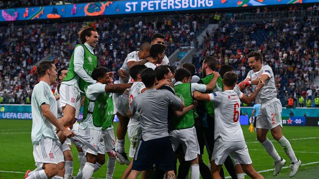 Foto Piala Eropa: Kewalahan Hadapi Swiss hingga Babak Tambahan Adu Pinalti, Spanyol Akhirnya Melenggang ke Babak Semifinal Euro 2020