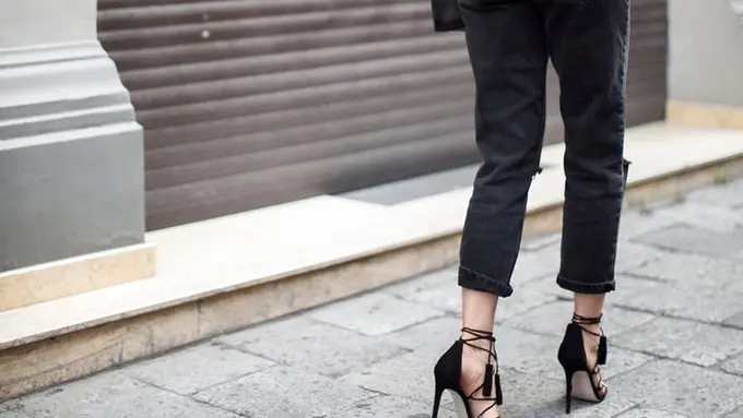 [Bintang] Warna hitam putih