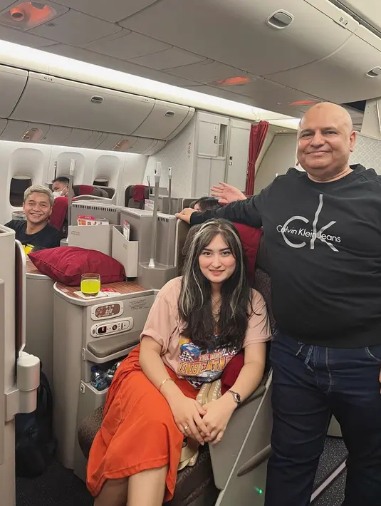 <p>(Instagram/angbeenrishi)</p>