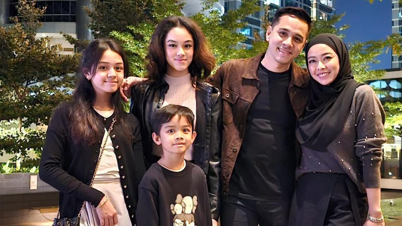 7 Potret Kebersamaan Rionaldo Stockhorst dan Istri, Tampil Harmonis Penuh Inspirasi