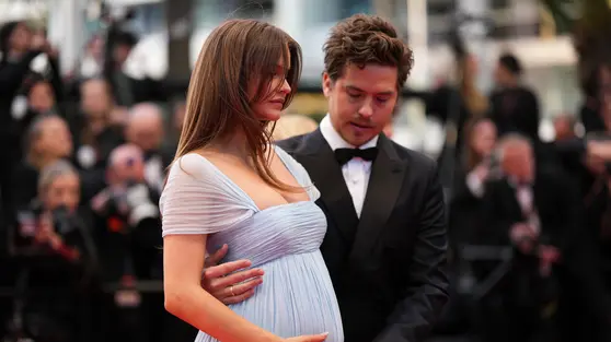Barbara Palvin dan Dylan Sprouse Ungkap Jenis Kelamin Calon Buah Hati, Sudah Siapkan Panggilan Manis