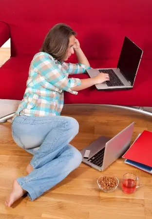 Indonesia berada di peringkat 10 besar pengguna facebook dan twitter di dunia