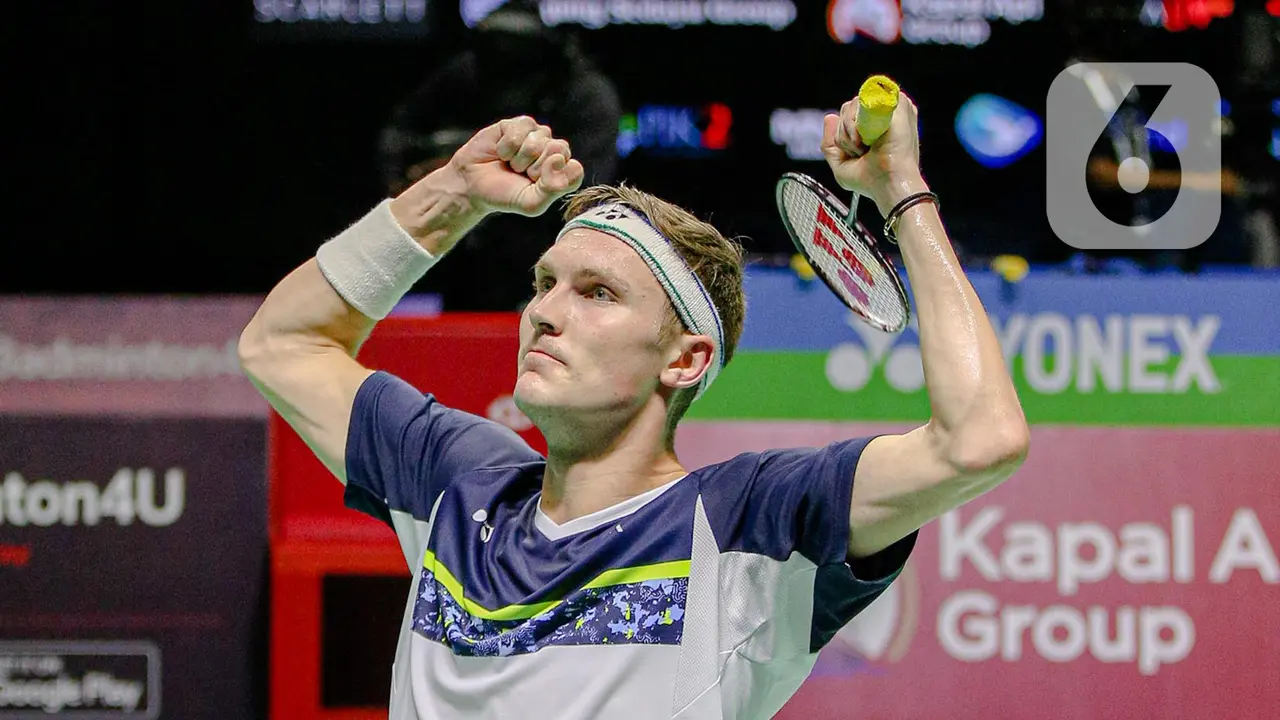 FOTO: Viktor Axelsen Juara Tunggal Putra Indonesia Open 2022