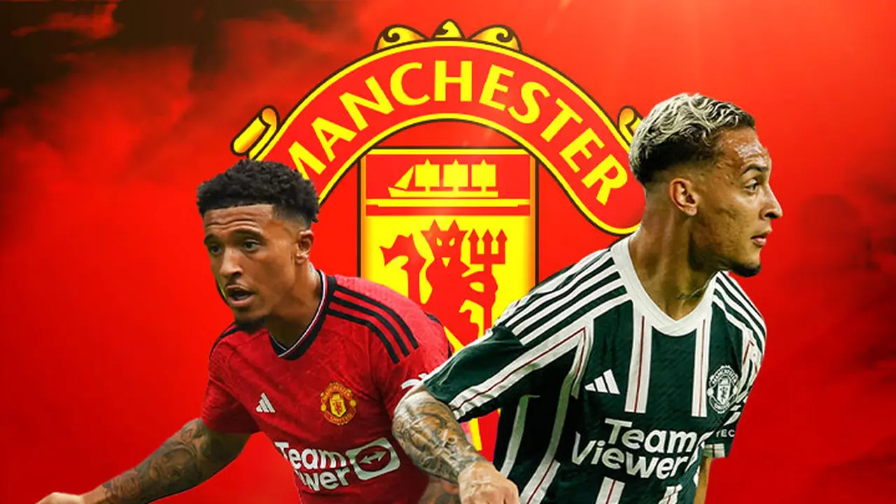 Manchester United - Jadon Sancho dan Antony