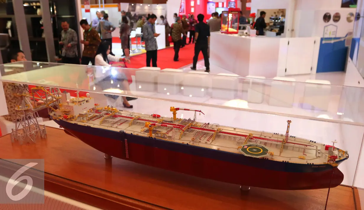 Salah satu maket yang dipamerkan saat pameran Indonesian Petroleum Association (IPA) di JCC, Jakarta, Rabu (25/5). Melalui pameran ini diharapkan dapat memberikan rekomendasi untuk kebijakan pemerintah. (Liputan6.com/Angga Yuniar)