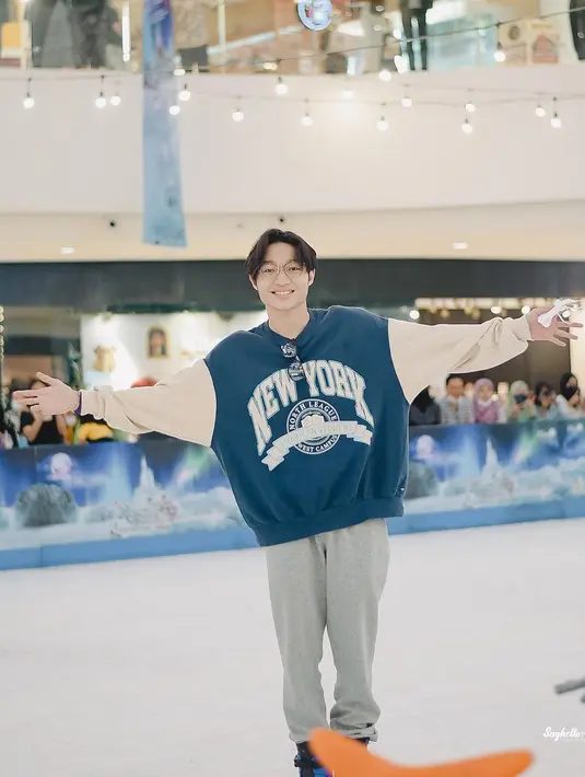 "Wah yang kemarin dua-duanya cemburuan kalau ngomongin zodiak, gua sama Taurus, nggak bisa nyatu," kata Kiesha. [Instagram/kiesha.alvaro]