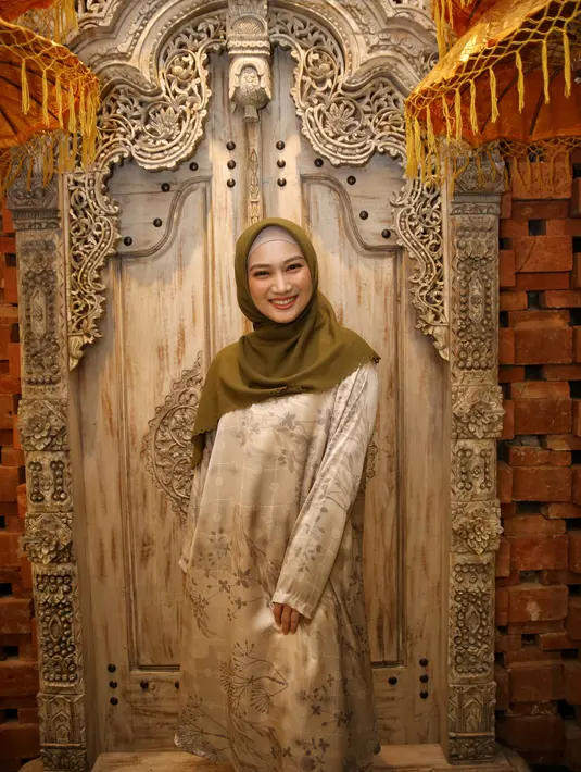 Melody Nurramdhani Laksani di Senayan City, Jumat (17/1/2020). (Adrian Putra/Fimela.com)