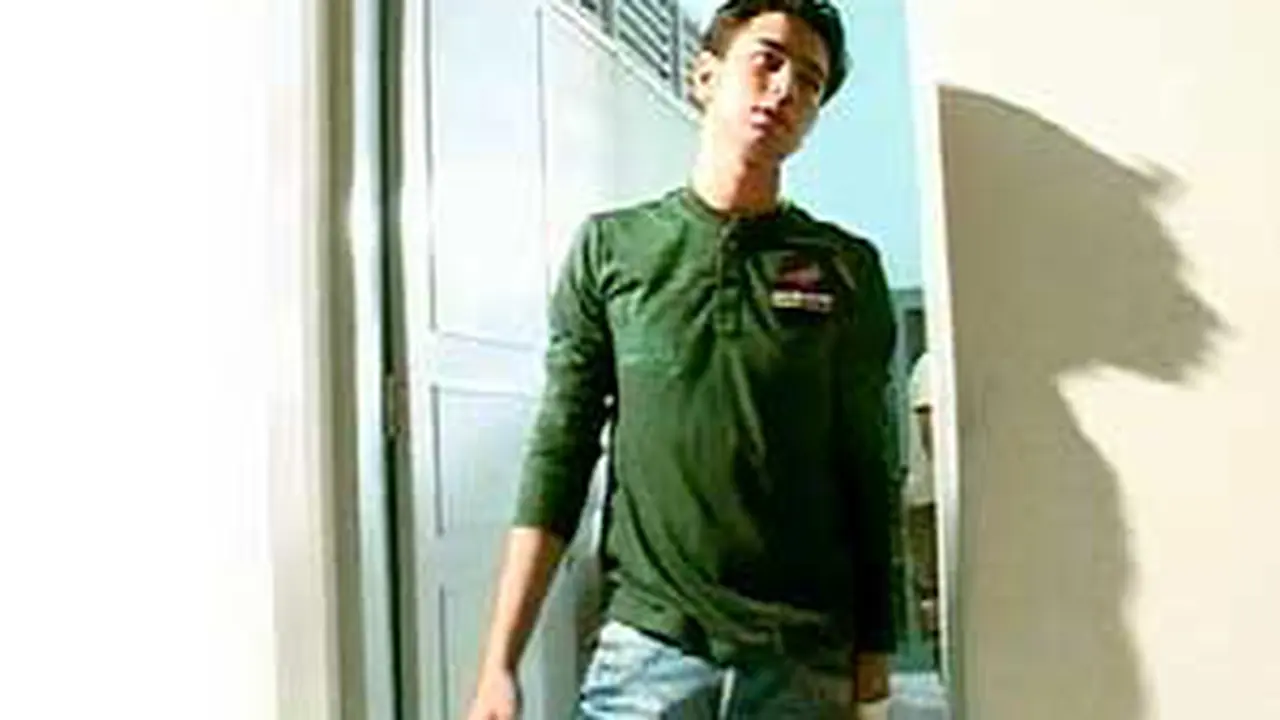 hot111007rafi_lg.jpg