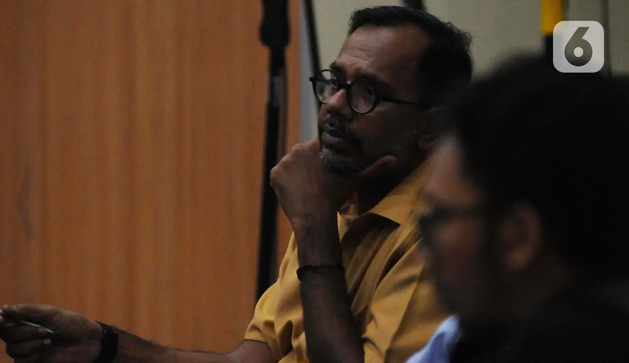 Seperti diketahui, sidang kasus dugaan pencemaran nama baik dengan terdakwa Haris Azhar -Fatia Maulidiyanti pada Senin (29/5/2023) ditunda. (merdeka.com/Imam Buhori)