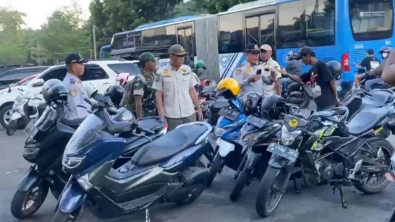Kerugian Negara Akibat Parkir Liar di Blok M Capai Rp50 Miliar Selama 15 Tahun