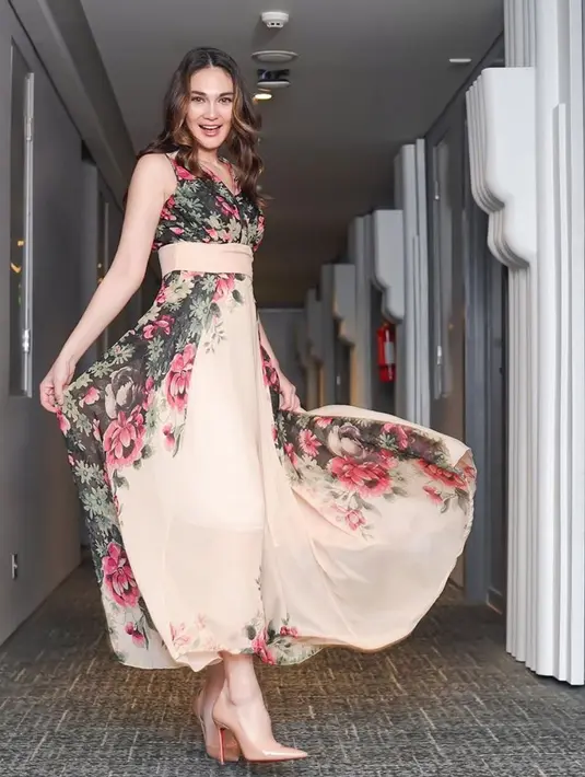 (Instagram/lunamaya)