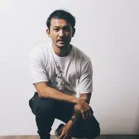 Rio Dewanto, berperan sebagai Angkasa di film NKCTHI (Budy Santoso/KapanLagi)