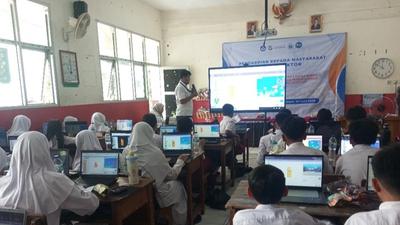 Menggenjot Kreativitas dan Logika Berpikir Siswa SD dengan Scratch