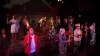 15 Jurnalis Menjadi Pemain Teater Fragmen Musikal Payung Fantasi