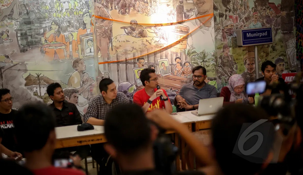 Suasana konferensi pers aktivis Koalisi Masyarakat Sipil yang terdiri dari Kontras, LBH Jakarta, YLBHI dan ICW terkait penangkapan Penyidik KPK Novel Baswedan oleh Bareskrim Polri, di Jakarta, Jumat (1/5/2015). (Liputan6.com/Faizal Fanani)