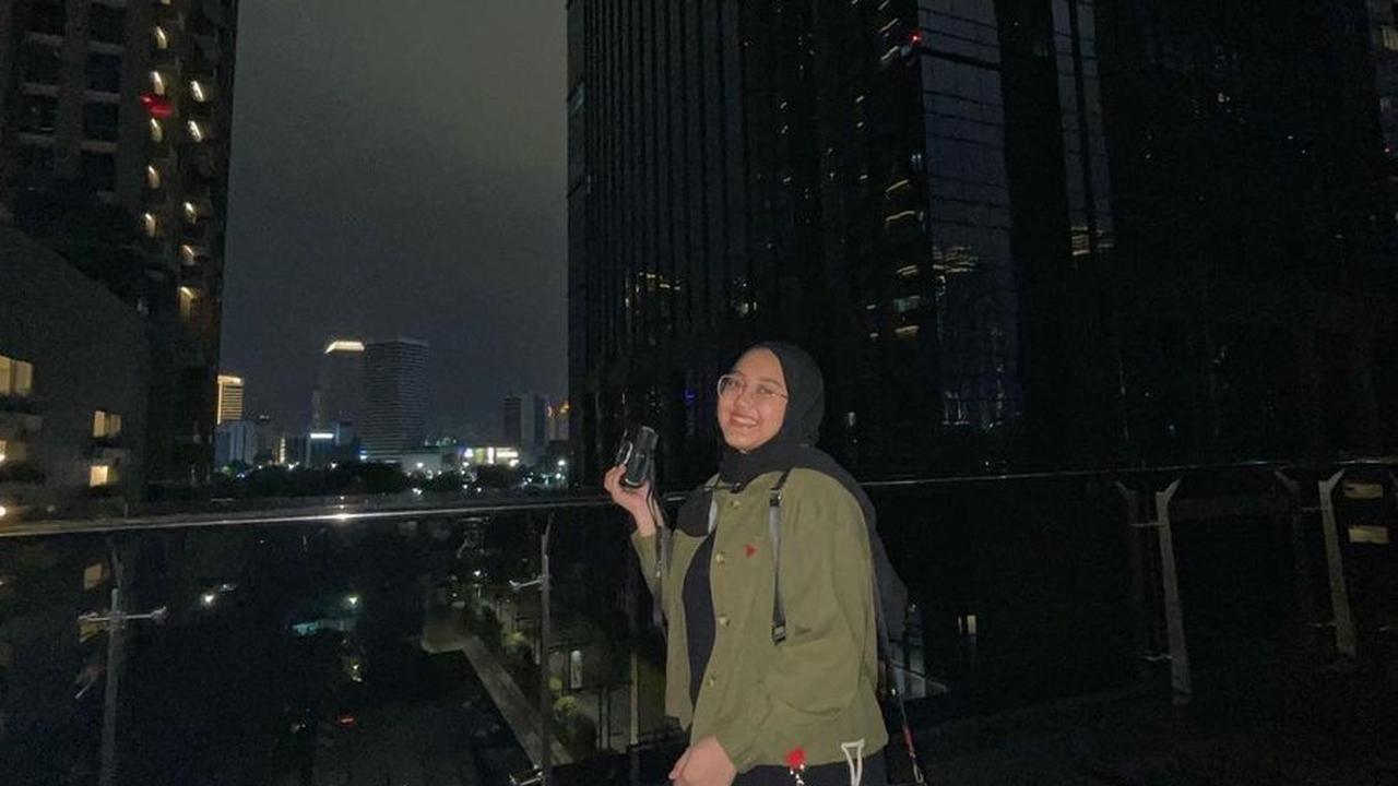 Sosok Putri Sulung Harry Kahitna, Oriza Violinar, Diamputasi Akibat Kecelakaan Tetapi Tetap Tegar dan Menyimpan Senyuman