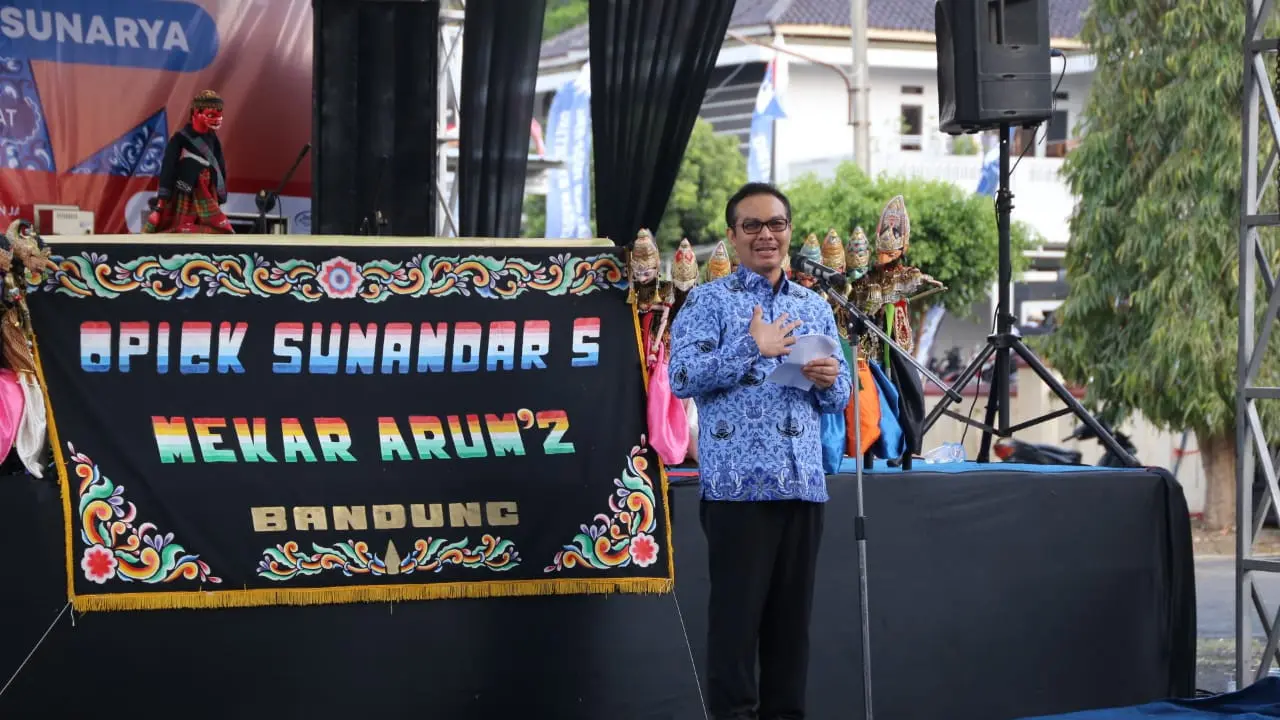 Kepala BKKBN, Kepala Badan Kependudukan dan Keluarga Berencana Nasional, Hasto Wardoyo, KB