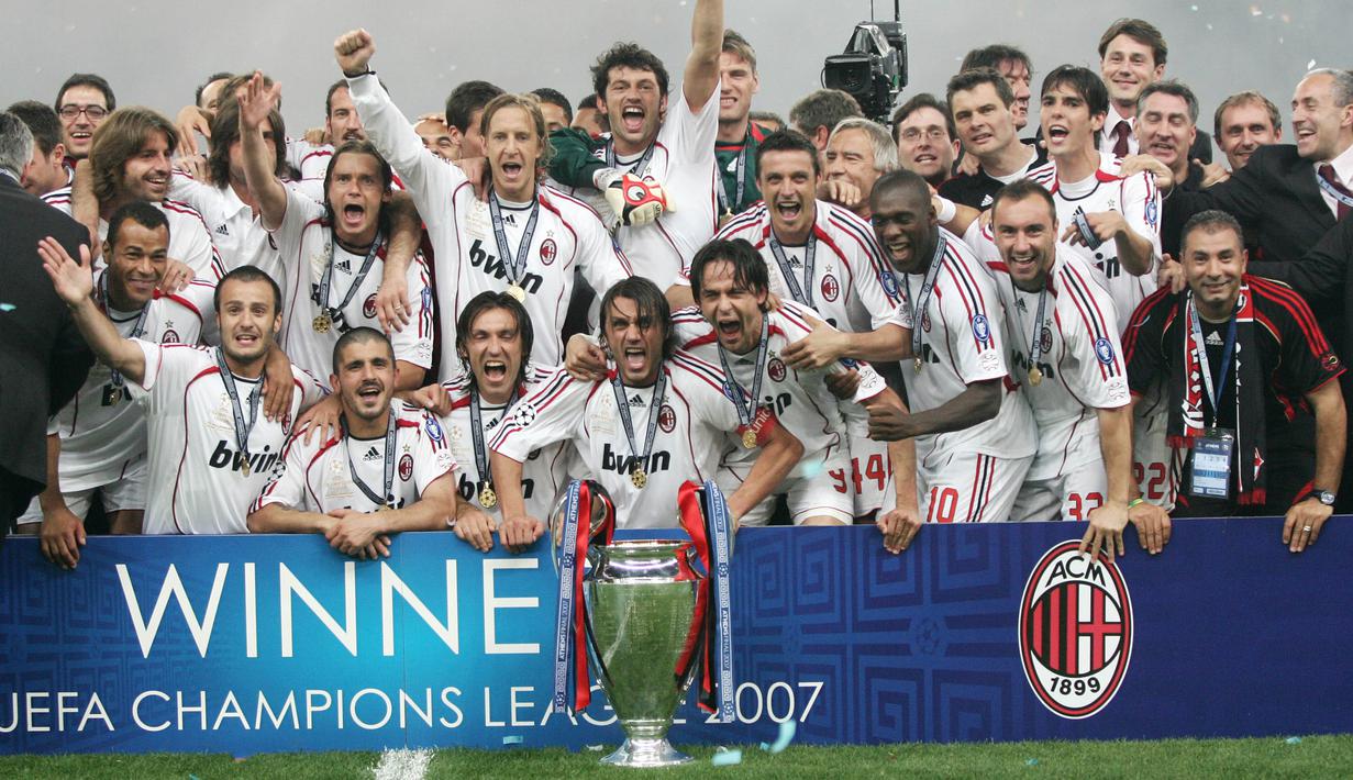 Sepanjang kariernya, Andrea Pirlo telah memenangi 16 gelar bergengsi, termasuk Piala Dunia, Liga Champions, Serie A dan Piala Dunia Antarklub. (AFP/ MUstafa Ozer)