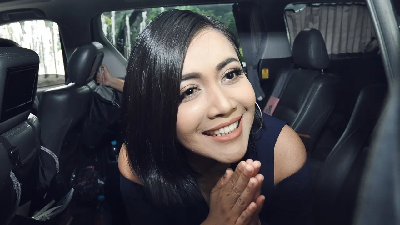 [Bintang] Denada